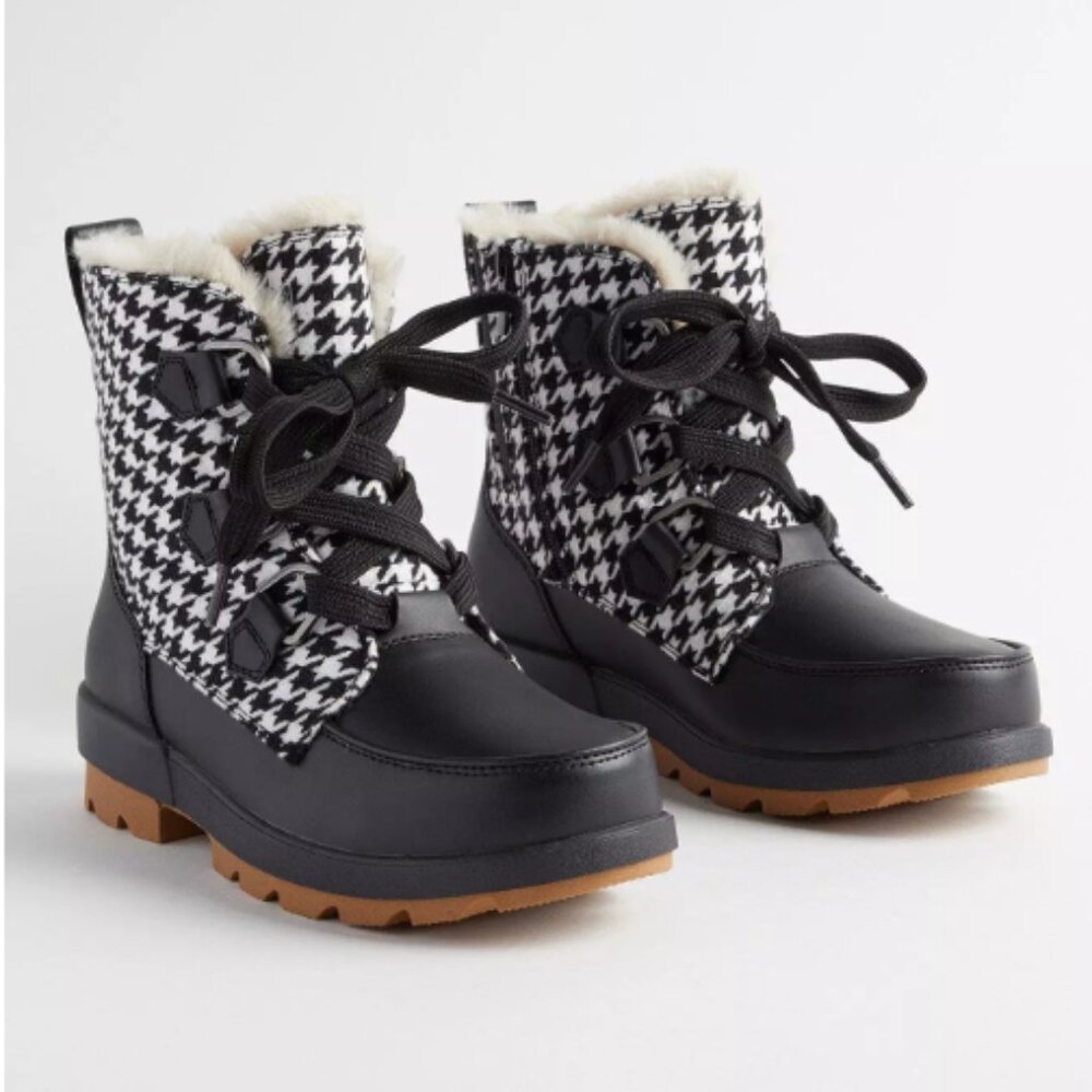 Torrid Houndstooth Snow Boots